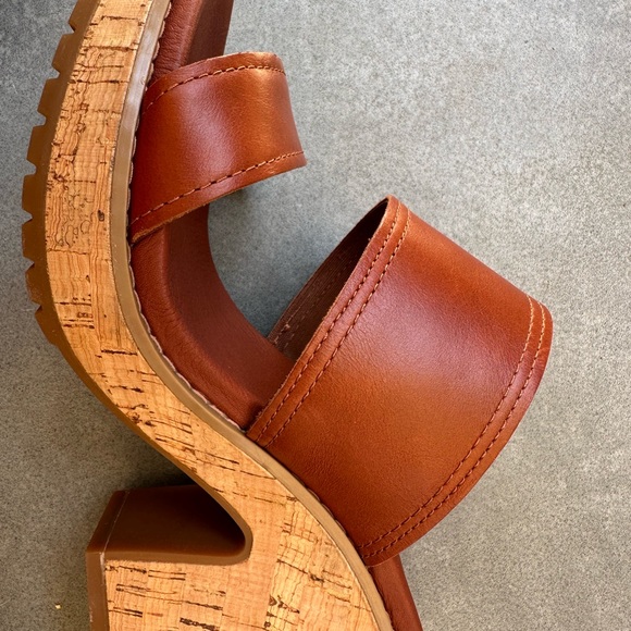 TIMBERLAND ROSLYN MEDIUM BROWN LEATHER SANDAL - Picture 7 of 13